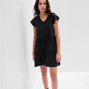 NWT Tiered V-Neck Flutter Sleeve Dress Gap Factory